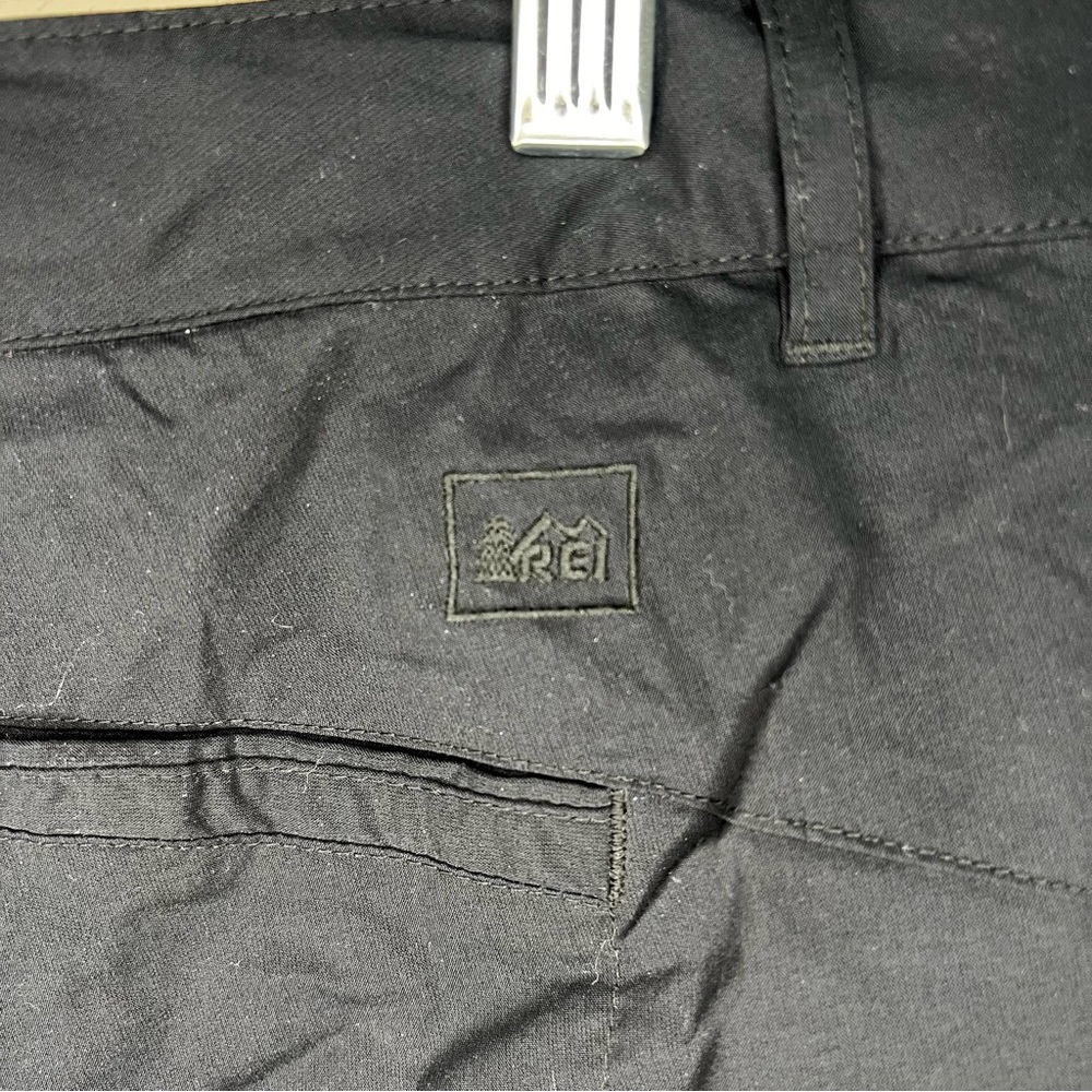 REI Black Nylon Stretch Cropped Capri‎ Outdoor Hiking Pants - Picture 8 of 8